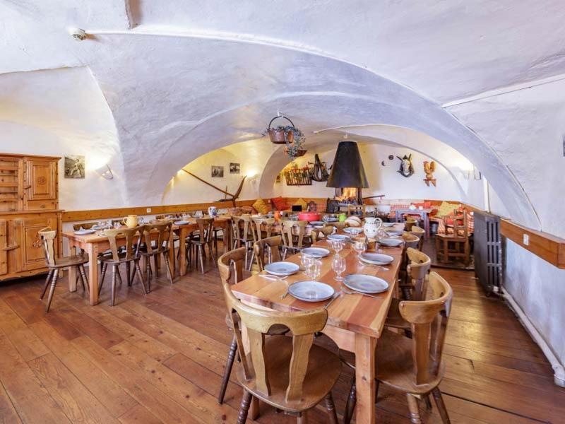Auberge L'Estoilies Saint-Vérand Екстериор снимка