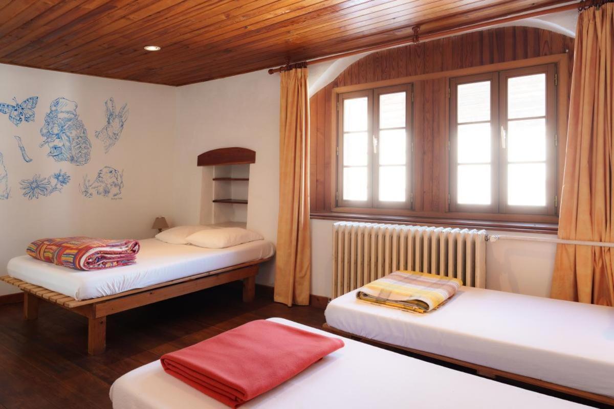 Auberge L'Estoilies Saint-Vérand Екстериор снимка