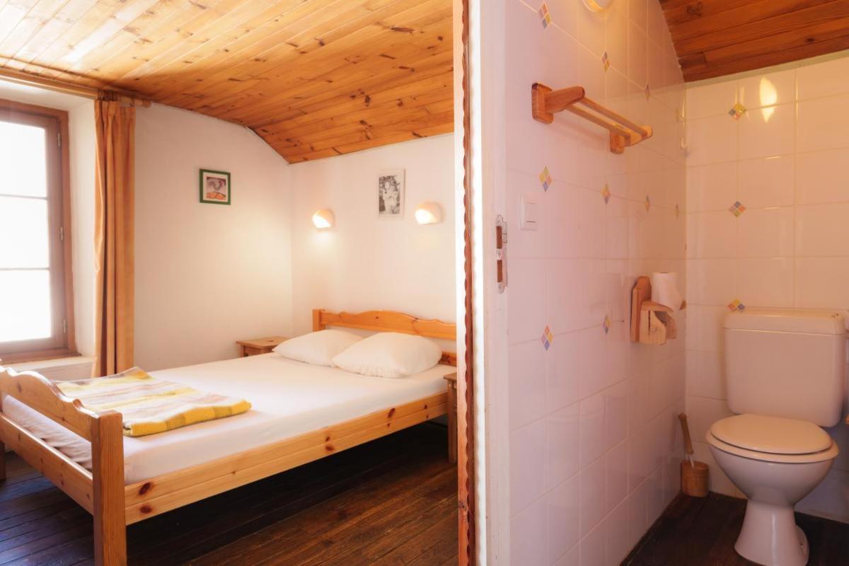Auberge L'Estoilies Saint-Vérand Екстериор снимка