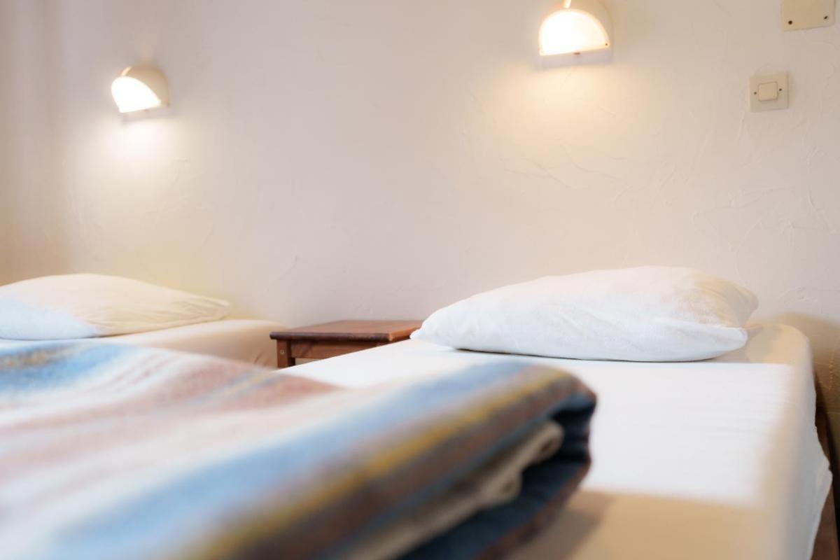 Auberge L'Estoilies Saint-Vérand Екстериор снимка