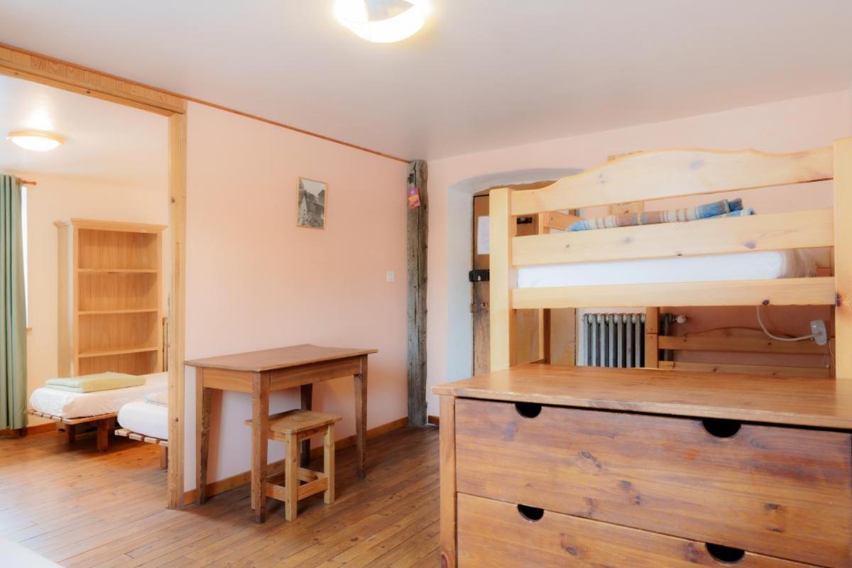 Auberge L'Estoilies Saint-Vérand Екстериор снимка