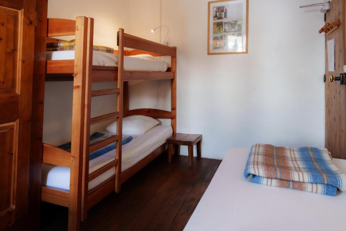 Auberge L'Estoilies Saint-Vérand Екстериор снимка